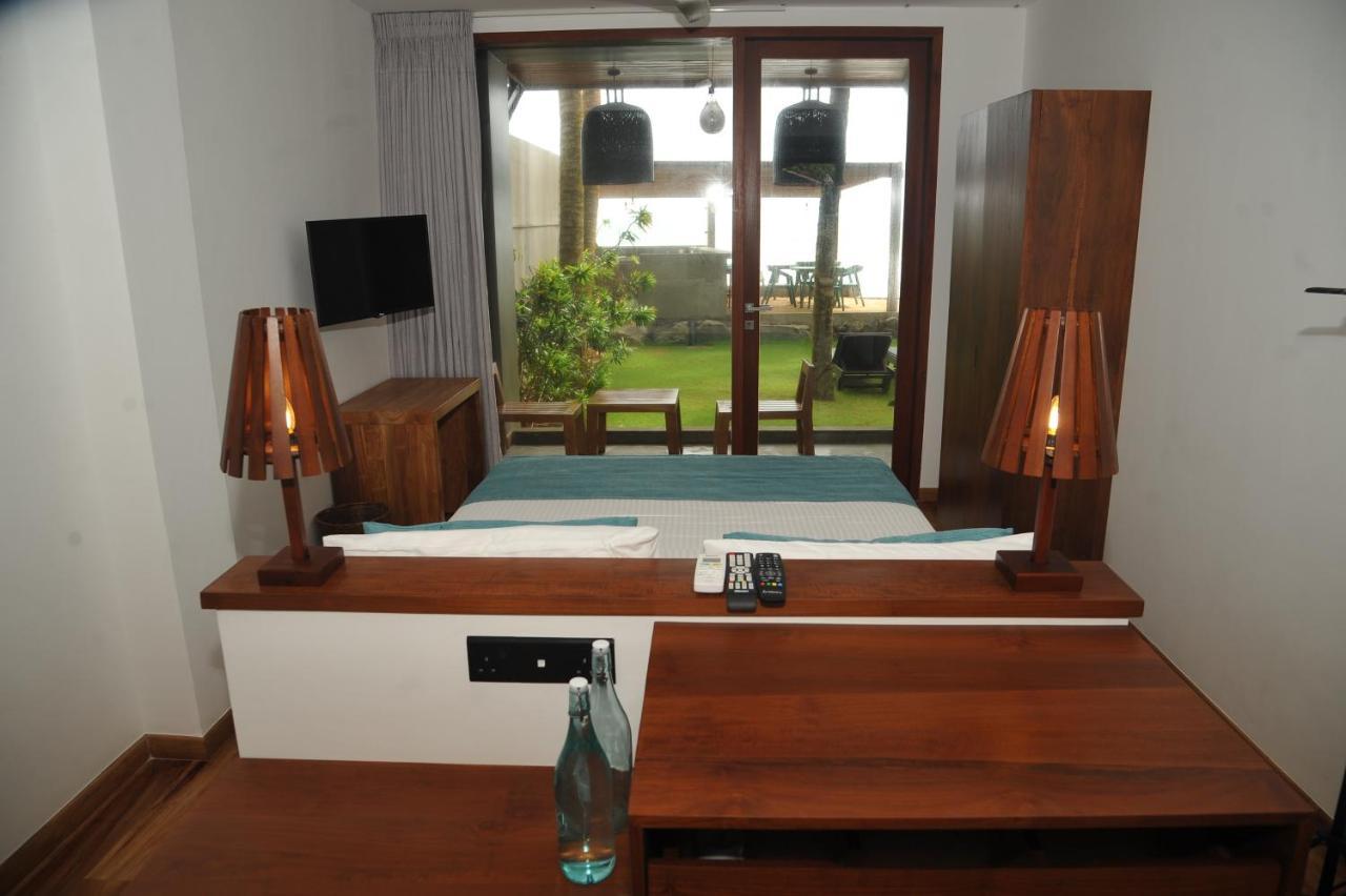 Bk Beach Boutique Hotel - Хіккадува Екстер'єр фото