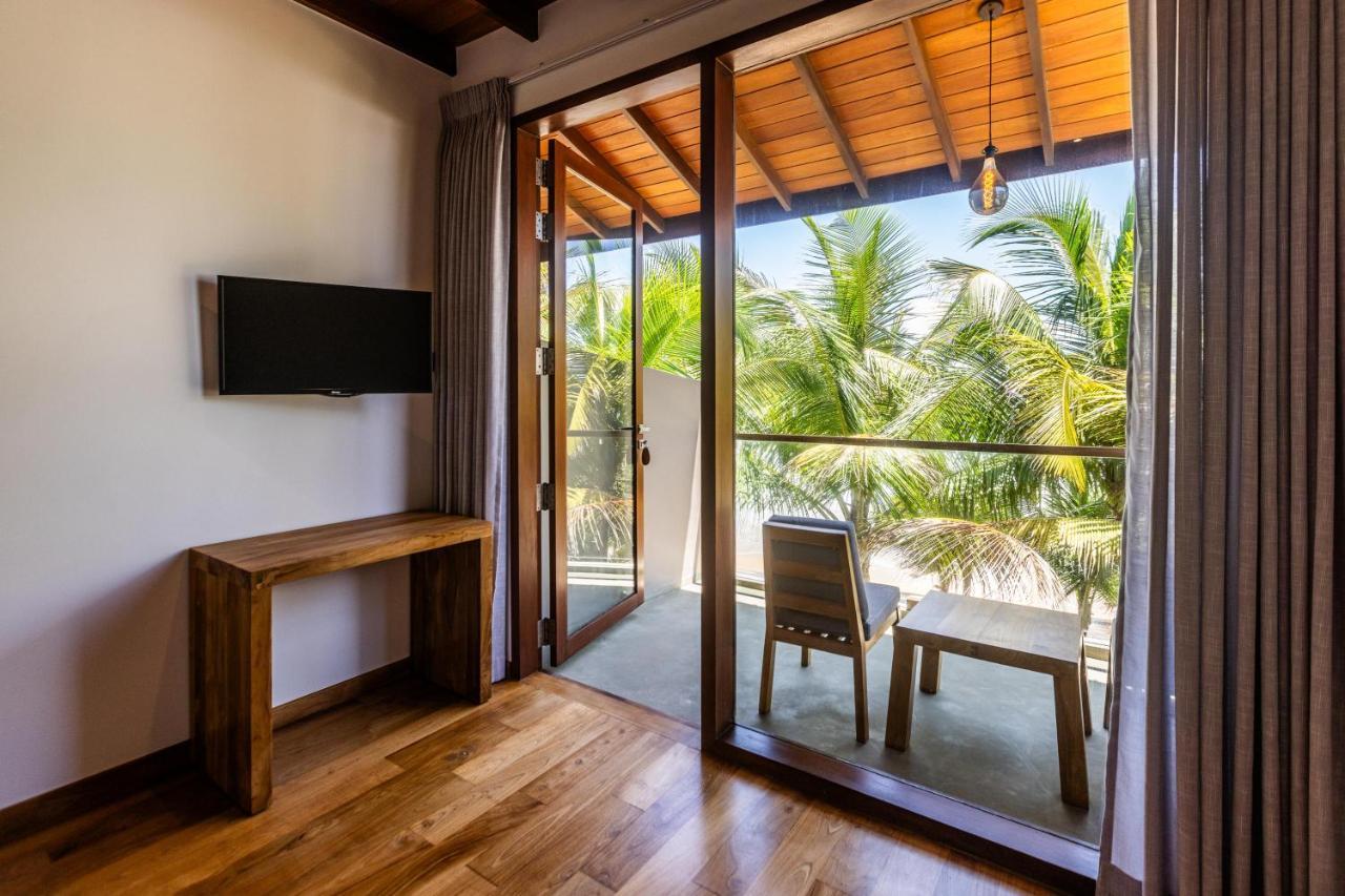 Bk Beach Boutique Hotel - Хіккадува Екстер'єр фото