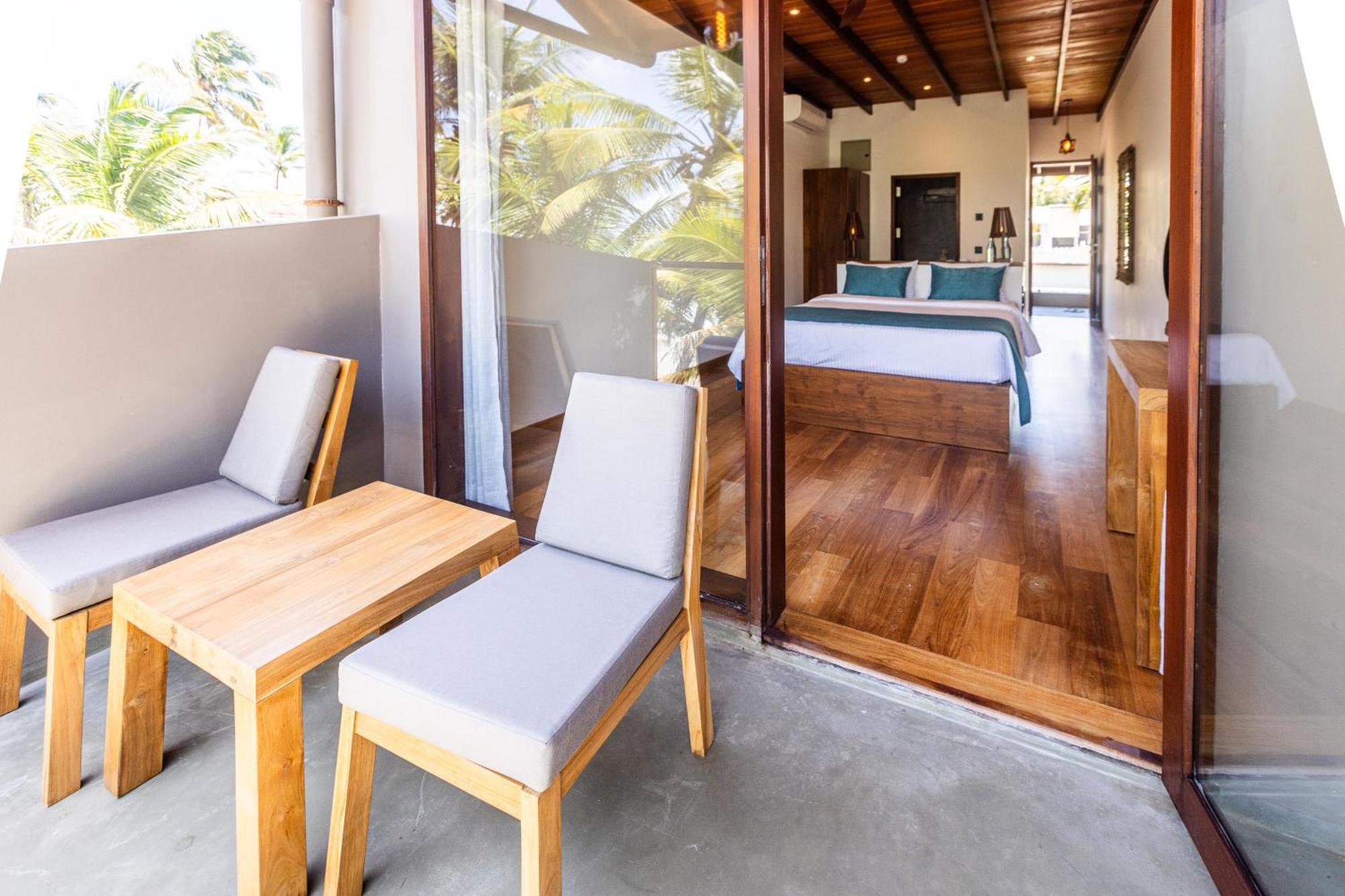 Bk Beach Boutique Hotel - Хіккадува Екстер'єр фото